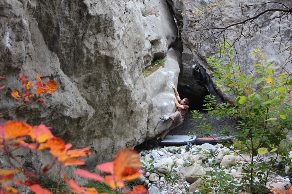 Fare boulder a Triora – Oliunìd is bloc