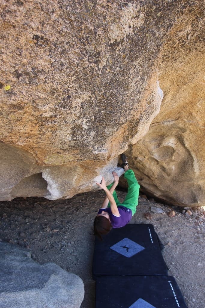 Arrampicata boulder a Bishop - Oliunìd is bloc