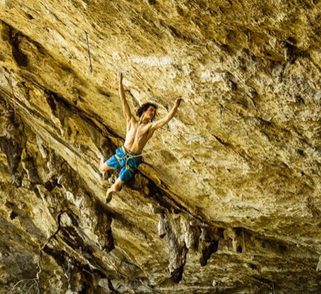 Novelle d'arrampicata: la corsa al 9c