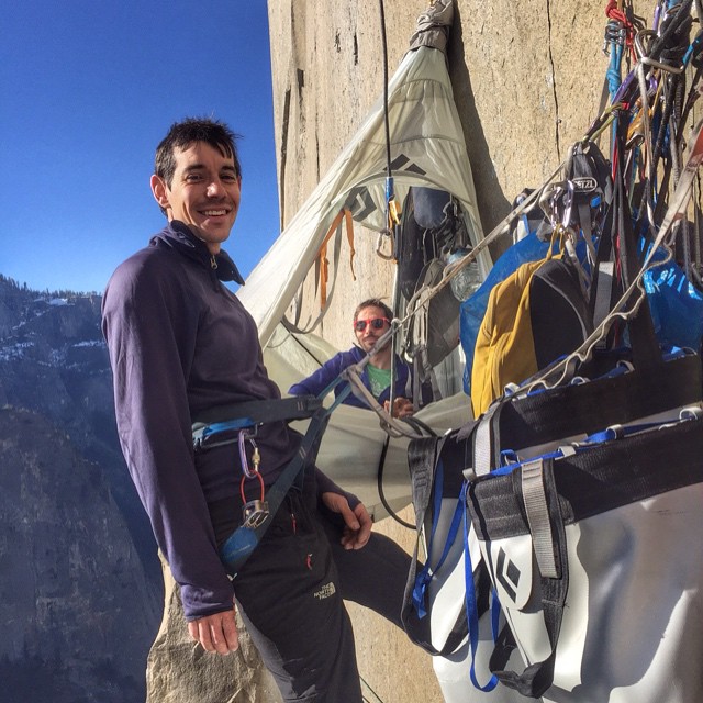 Sicurezza verticale: Il materiale da arrampicata per le vie lunghe