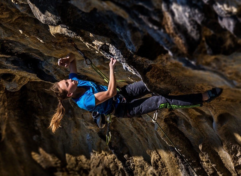 Novelle d'arrampicata: Janja Garnbret 8c a Misja Pec